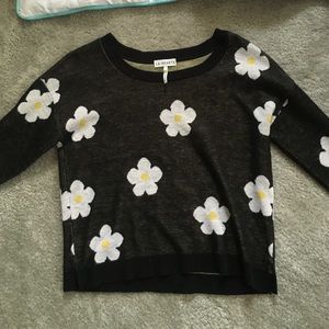 Flower  long sleeve crop top