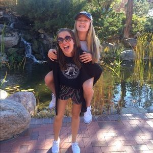 Meet your Posher, Hannah