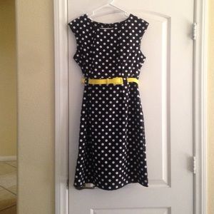 Sleeveless polka dot dress