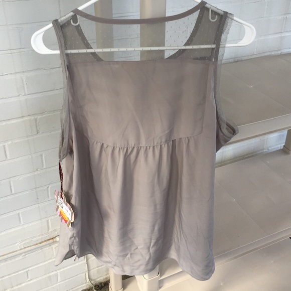 🚫Sold🚫Princess Vera Wang grey lace tank top - Picture 2 of 4