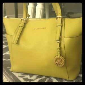 Michael kors purse