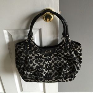 Coach Ashely signature purse