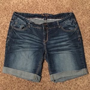 Amethyst Size 18 Bermuda Jean Shorts