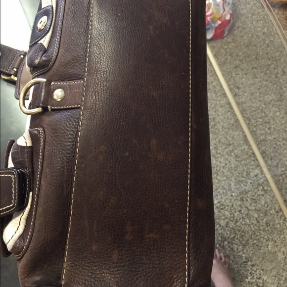 Great condition coach purse. Very unique - Picture 4 of 4