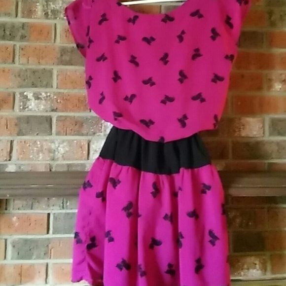 Forever 21/ I love H81 Dresses & Skirts - Cute retro dress!