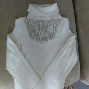 *lowest***Guess lace turtleneck