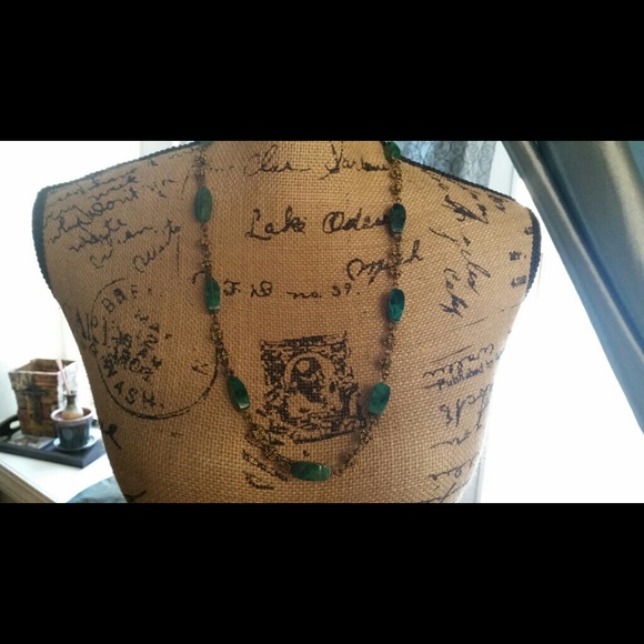 Emarald stone & brass beaded vintage necklace