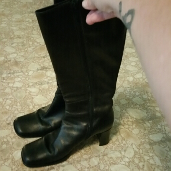 Ladies black boots