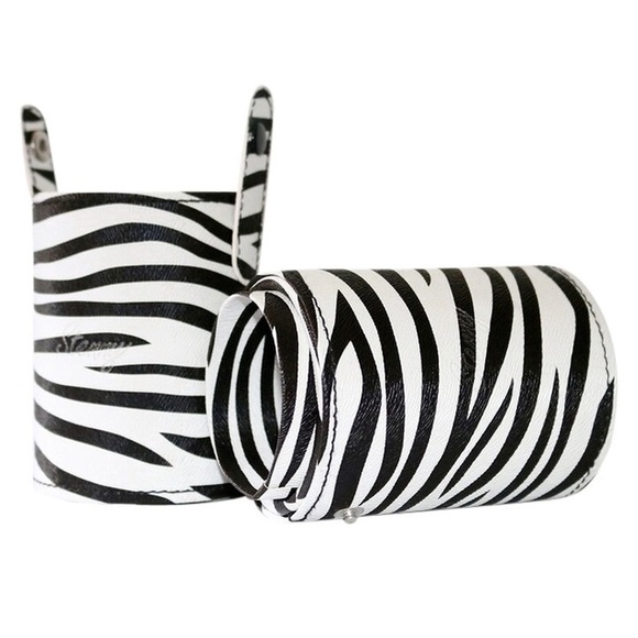 (CLEARANCE) Stenny Cosmetics Makeup Brush Cup