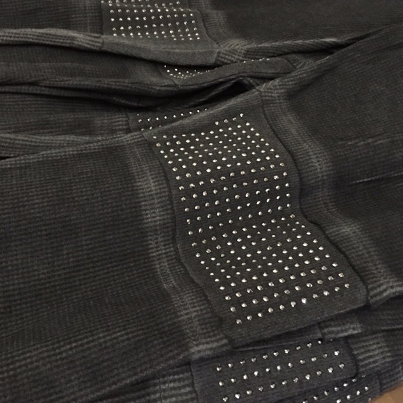 ⏬REDUCED⏬ Studded Thermal Leggings charcoal - Picture 4 of 4