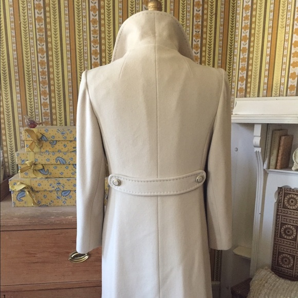 Cashmere Beige Cream Colored Coat - Picture 3 of 4