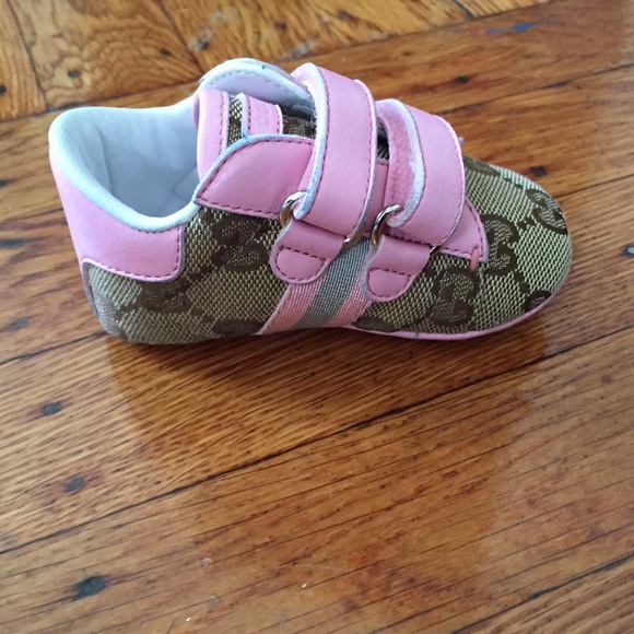 GUCCI CRIB SHOES - Picture 4 of 4