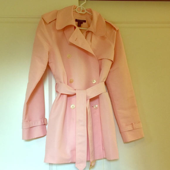 Lauren light pink trenchcoat