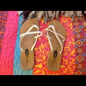 Rue 21 white sandals