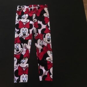 Toddler minnie mouse legging.