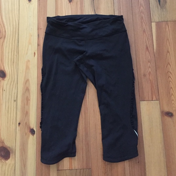 Lululemon Capri Pants