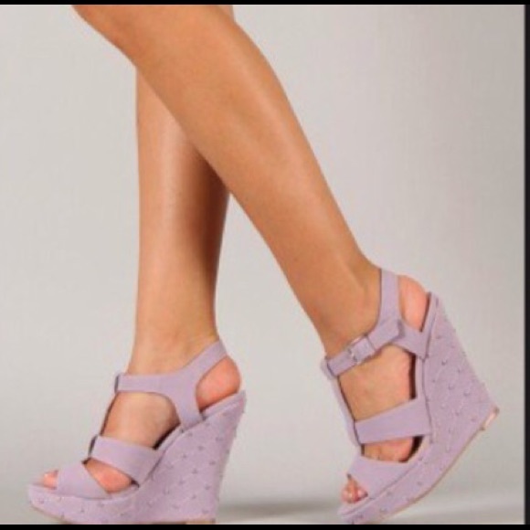 Suede lavender wedges