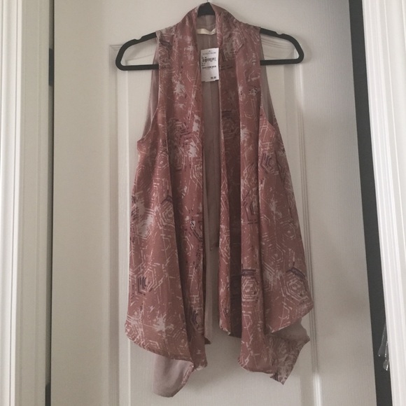 NWT Lush chiffon flowy vest (size L)