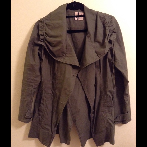 Army Green Light Jacket - Picture 1 of 3