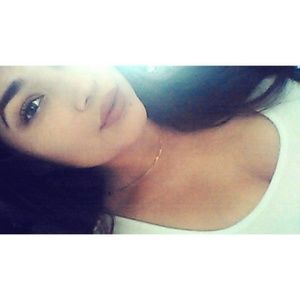 Meet your Posher, Gloria