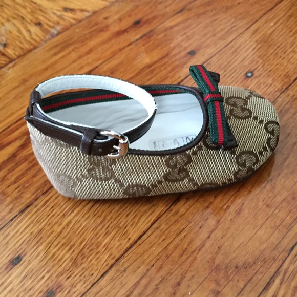 GUCCI INFANT SHOE - Picture 2 of 4