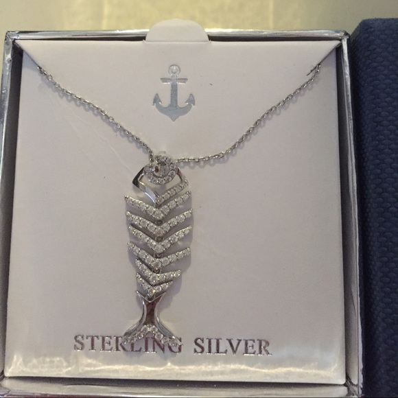 Stearling silver fish bone necklace