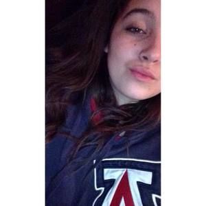 Meet your Posher, Crystal