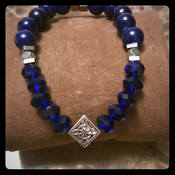 Glass bracelet