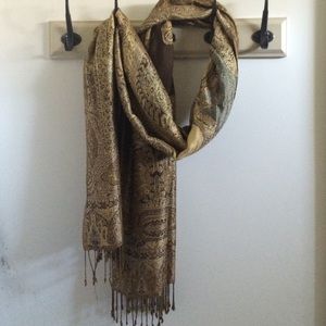 Scarf/wrap