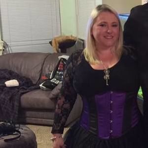 Meet your Posher, Crystal