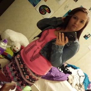 Meet your Posher, Devin