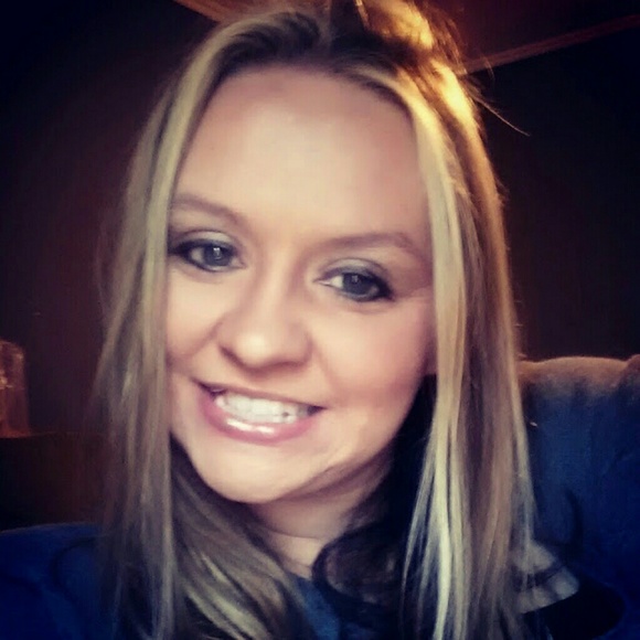 Meet your Posher, Ladonna - Picture 1 of 1