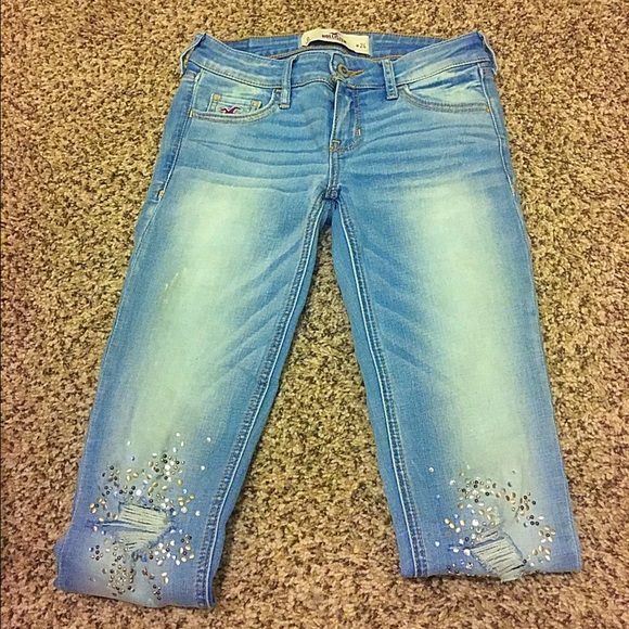 🚫SOLD ON CONSIGNMENT🚫 Hollister  skinny jean