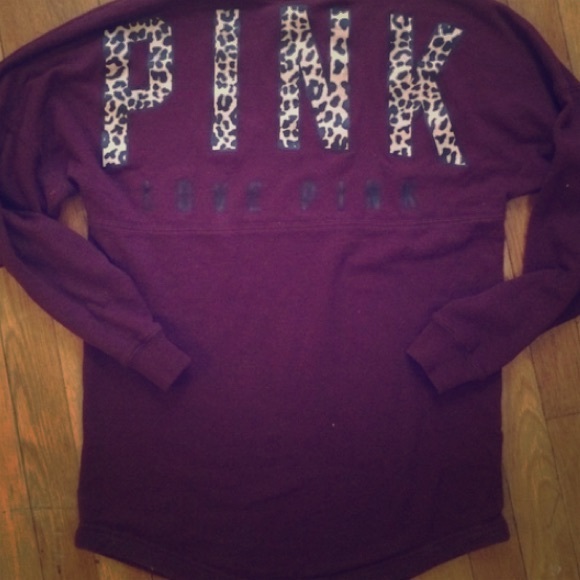 Maroon crew