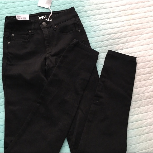 🎉SUPER SOFT H&M JEGGINGS🎉
