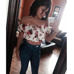 Meet your Posher, Alyssa