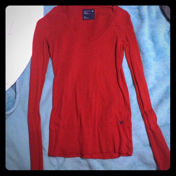Red American eagle sweater Sz small
