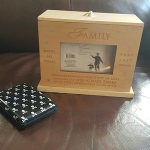 Family frame and wallet