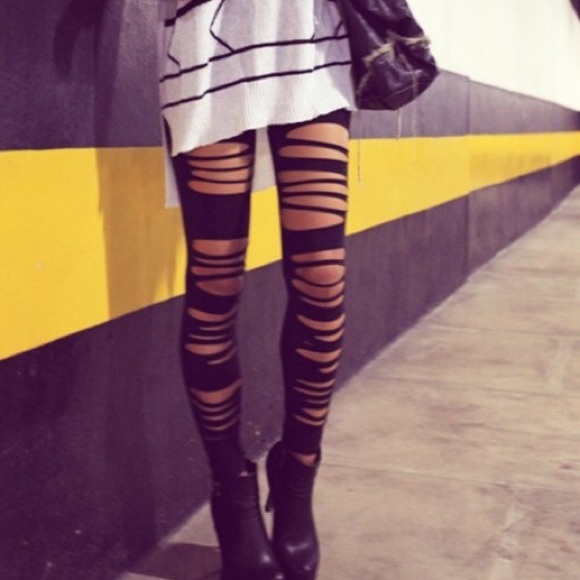 Urban Outfitters Ripped Legging