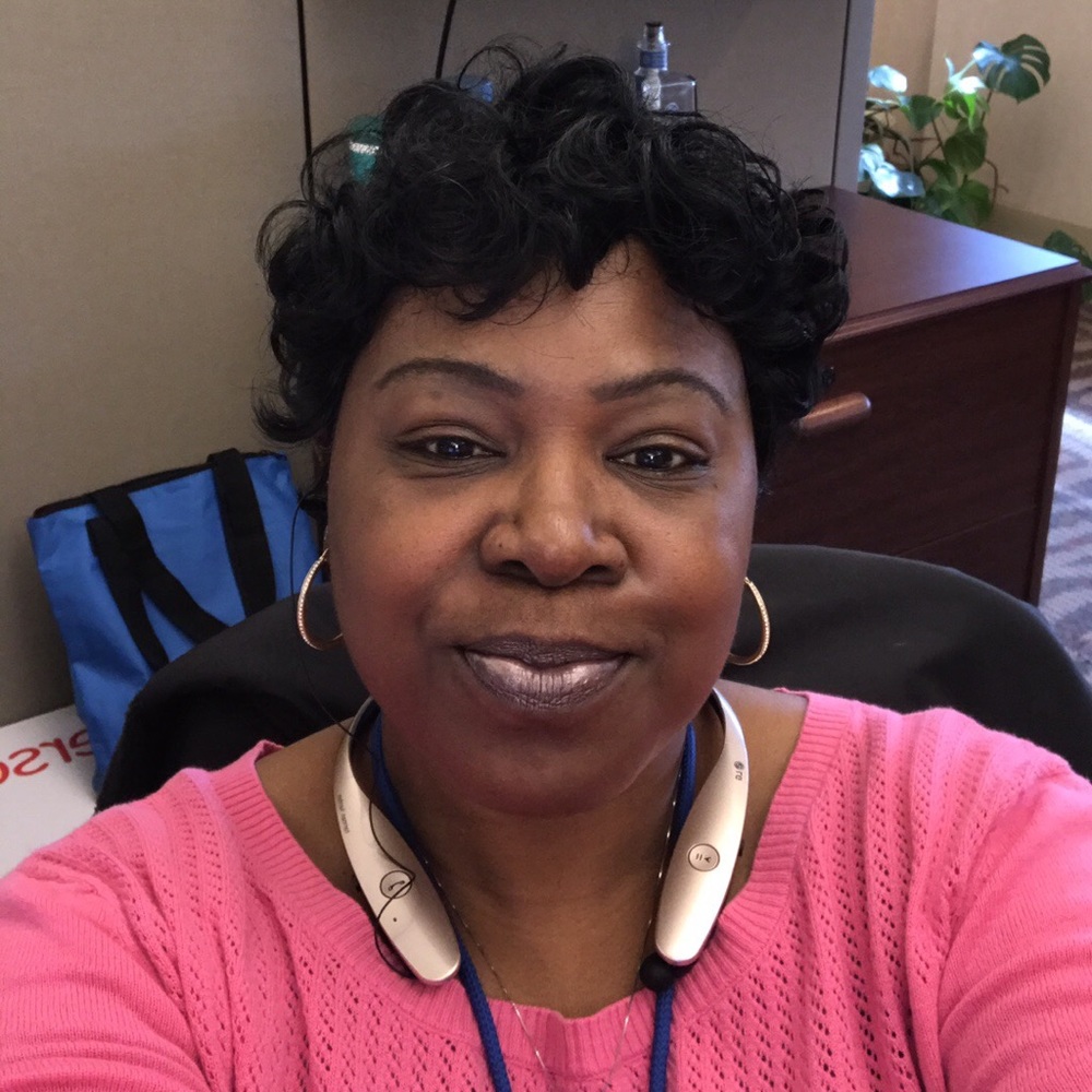 Meet your Posher, Staci