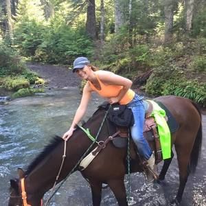 Meet your Posher, Karlee