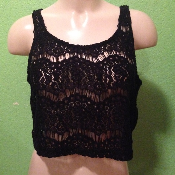 Black laced sleeveless crop top - Picture 4 of 4