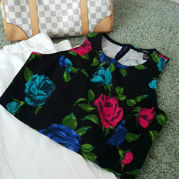 Cropped Floral top