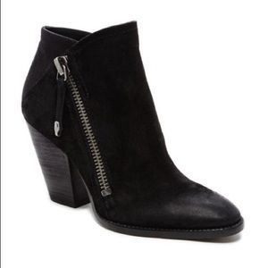 Dolce vita highlander suede ankle boot