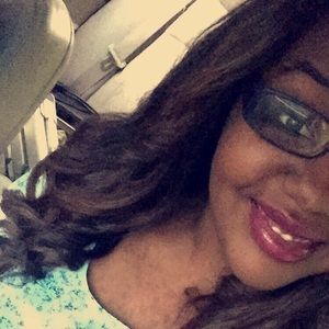 Meet your Posher, Emmy