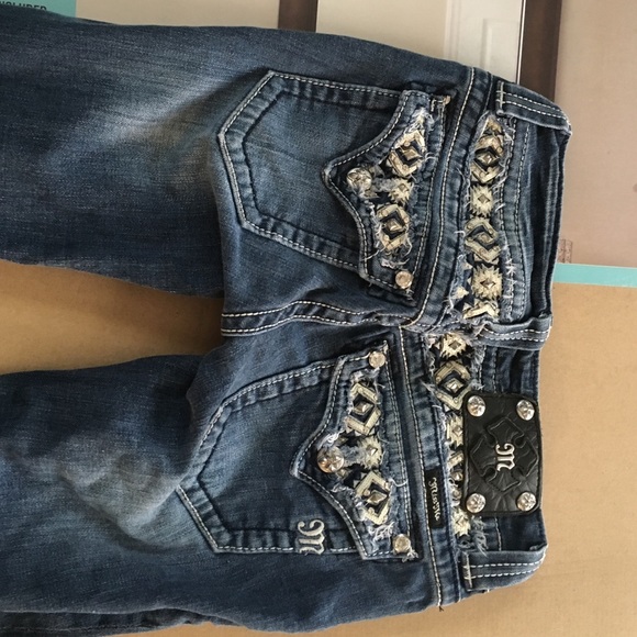 Size 25 miss me jeans!! Like new