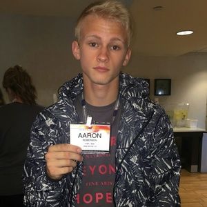 Meet your Posher, Aaron