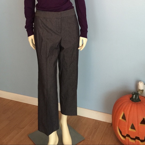 💰⤵️ Liz Claiborne Chambray denim crops NWOT