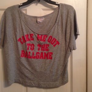 PINK Phillies crop shirt