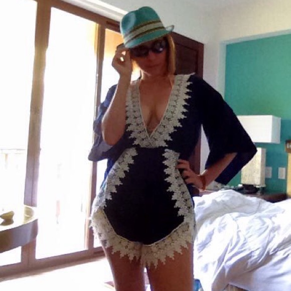 Meet your Posher, A - Picture 3 of 3